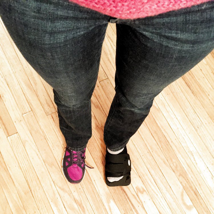 Boot for broken toe